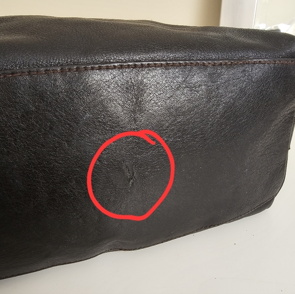 SALVATORE FERRAGAMO Leather Shoulder Bag - Picture 13 of 13